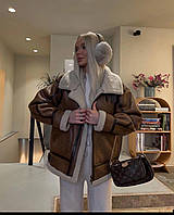 Жіноча дублянка в шоколадному кольорі з бежевим хутром