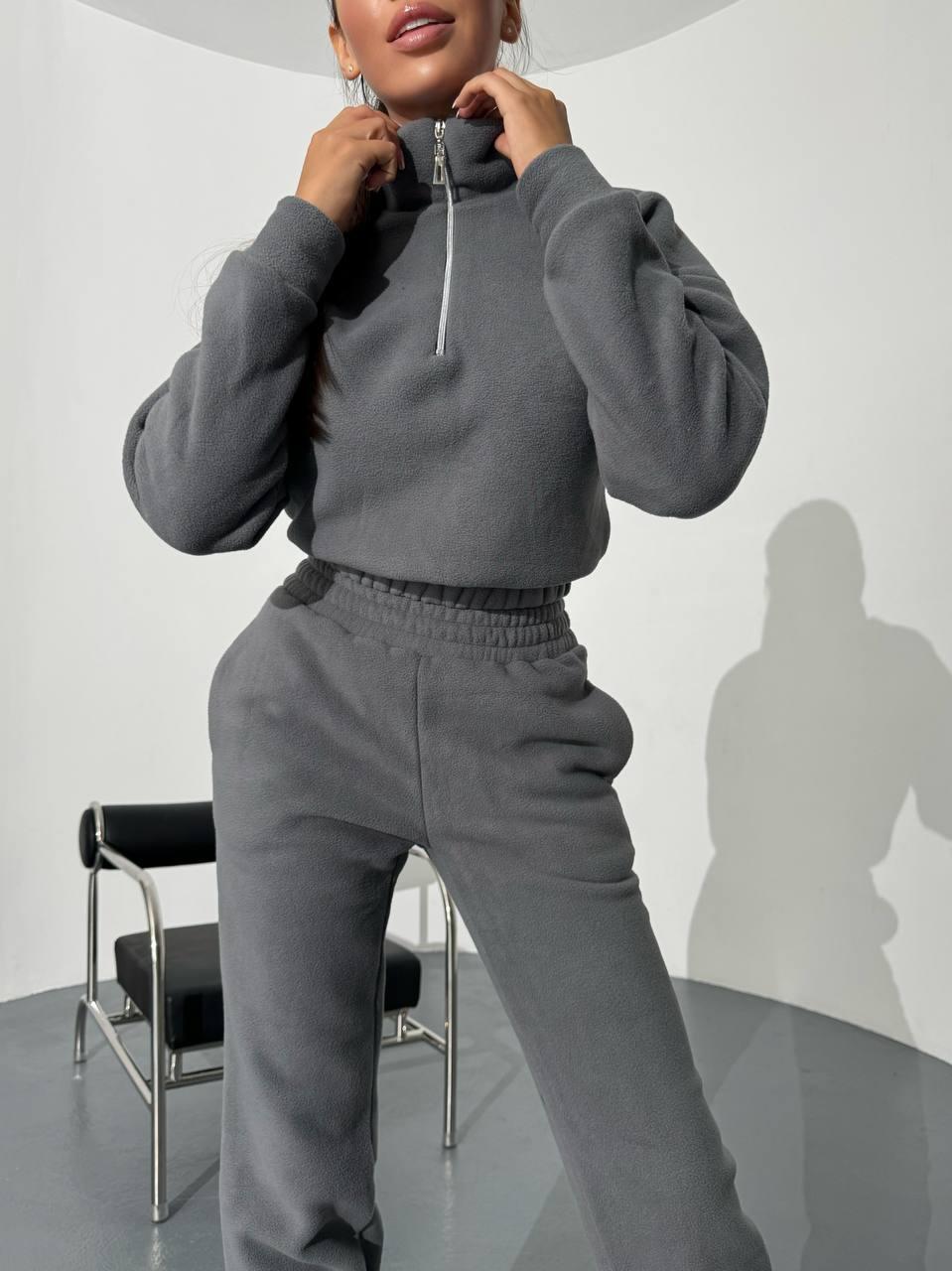 Графітовий жіночий теплий костюм із щільного двостороннього флісу: Штани та Кофта з коміром на блискавці, фото 1