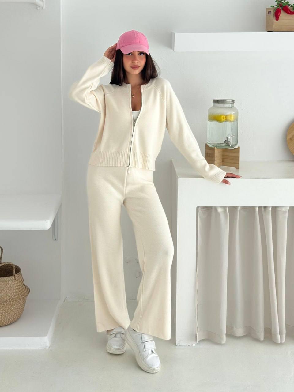 Жіночий в’язаний костюм-двійка відтінку молоко з напівакрилу: кофта на блискавці та штани прямого крою в р. 42/46, фото 1