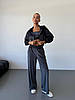 Графітовий жіночий стильний та комфортний повсякденний костюм 3-ка трикотаж велюр: Штани + Кофта на блискавці + Топ, фото 2
