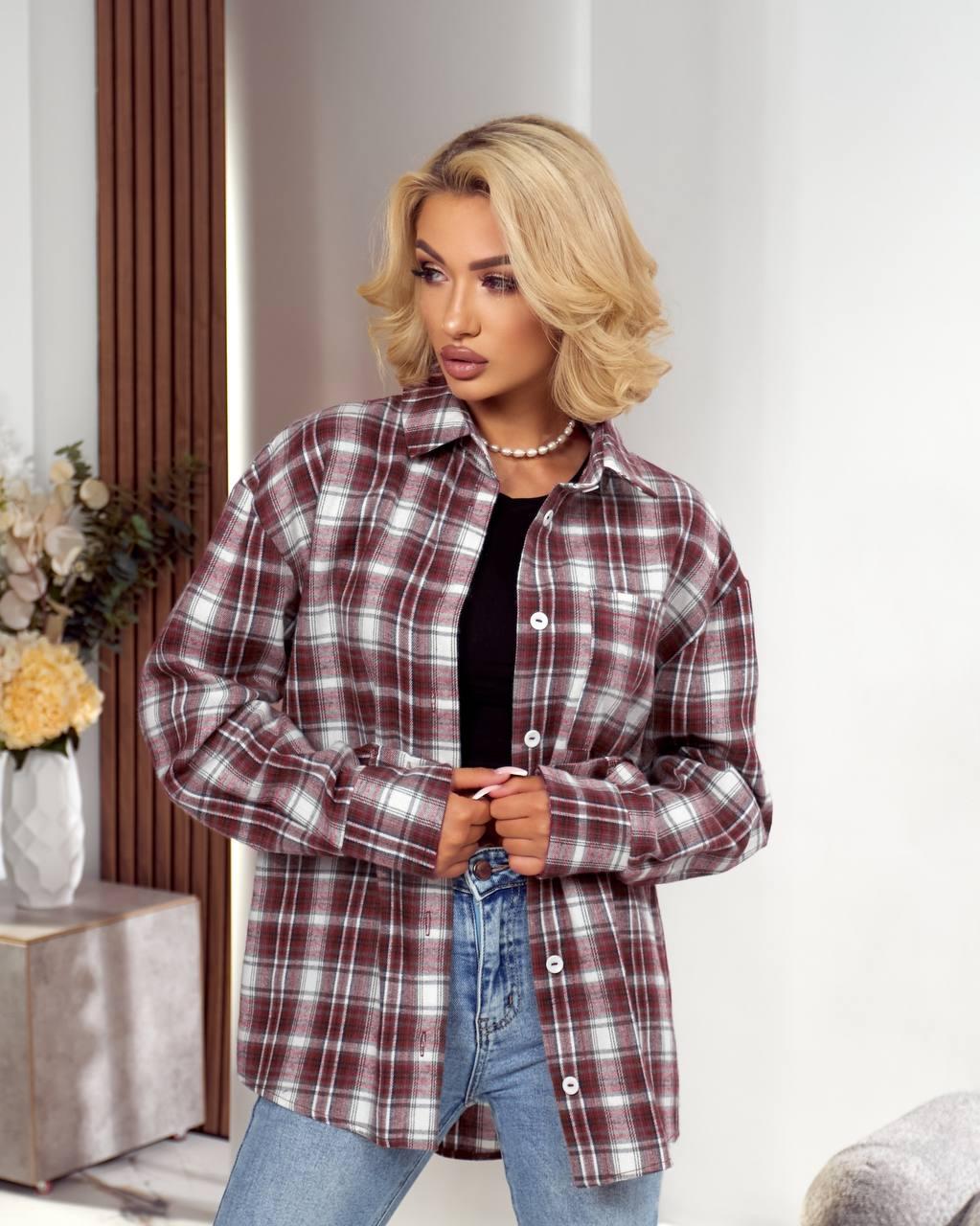 Сорочка жіноча фланелева в клітинку оверсайз на ґудзиках
