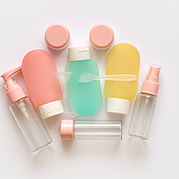 Дорожній набір порожньої тари, 11 предметів у косметичці (флакони, туби, аксесуари)