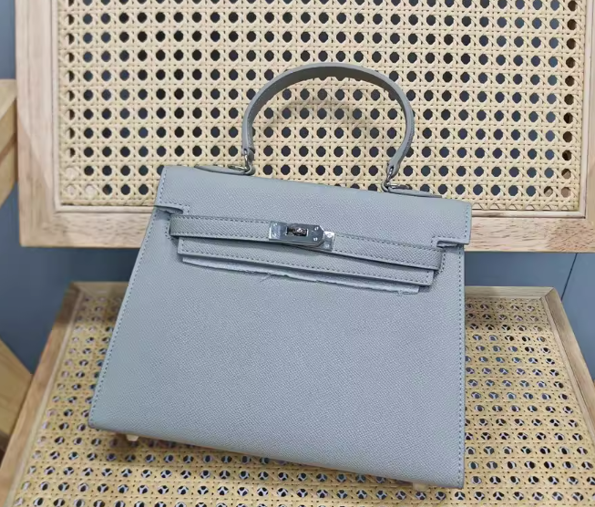 Сумка із клапаном 25см золота фурнітура А-800-25 Блакитна, фото 1