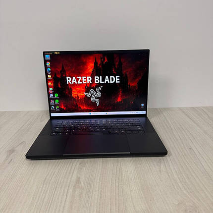 Б/в Ігровий ноутбук Razer Blade 16 RZ09-0483 16" 2560x1600 Mini| i9-13950HX| 32GB RAM| 2000GB SSD NVMe| RTX 4090 16GB, фото 1