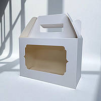 Коробка для подарунків з ручкою та вікном (190х130х90мм.) біла