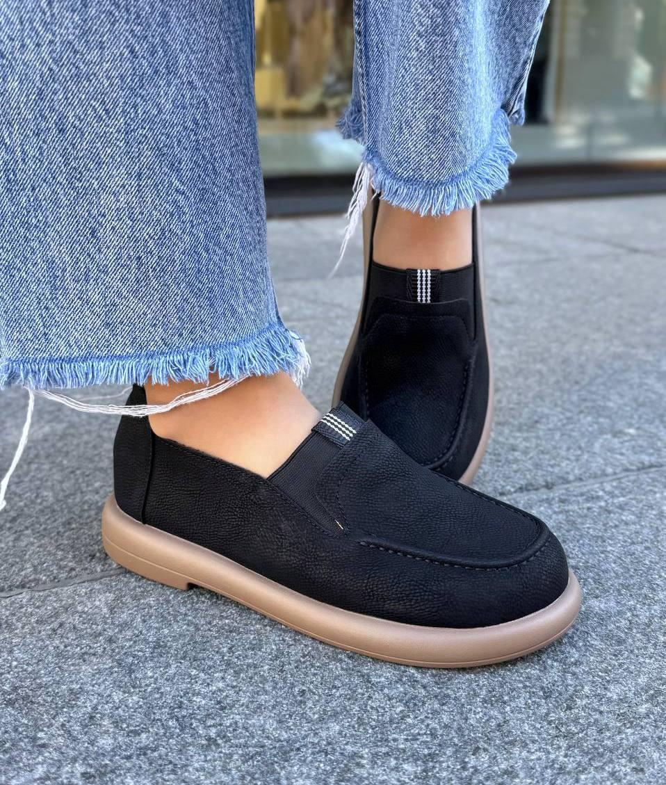 Жіночі шкіряні анатомічні мокасини з резинкою зверху чорні натуральна шкіра