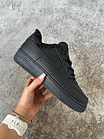 Зимові чорні шкіряні чоловічі кросівки Nike Air Force 1 / Зимові шкіряні кеди на хутрі Найк Аїр Форс 1