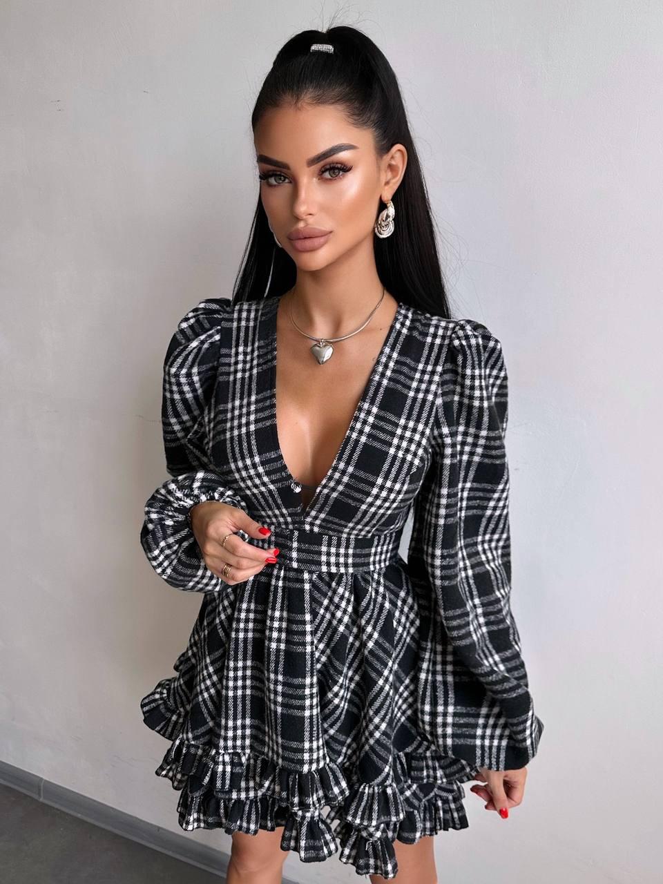 Жіноче картате плаття з декольте подвійною спідницею та рукавами ліхтариками (р. S, M) 66py6127Е, фото 1