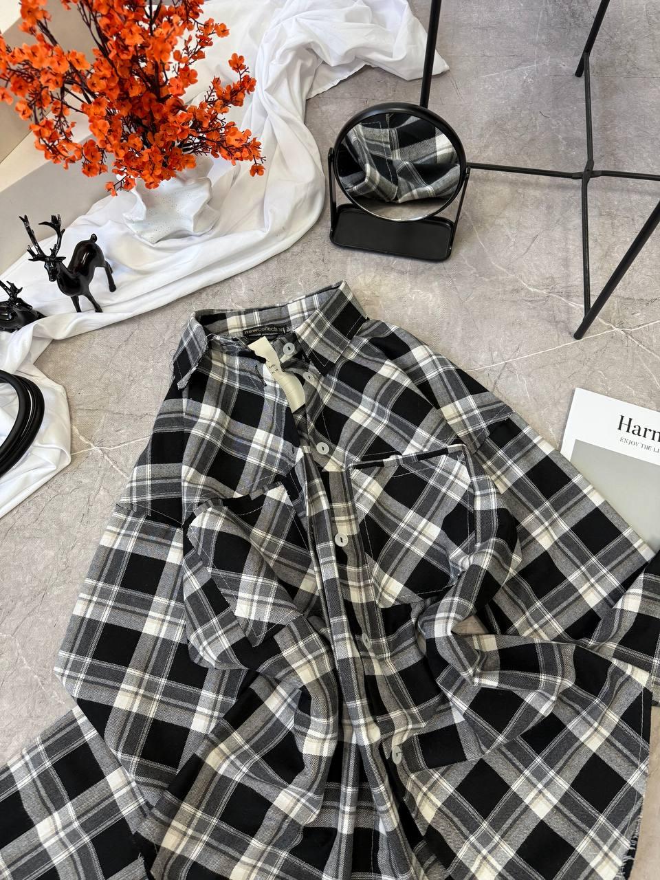 Модна базова стильна жіноча картата фланелева подовжена сорочка в клітку осінній коттон оверсайз 42-46, фото 1