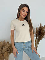 Женская светло-бежевая футболка из рубчика с вырезом на спинке