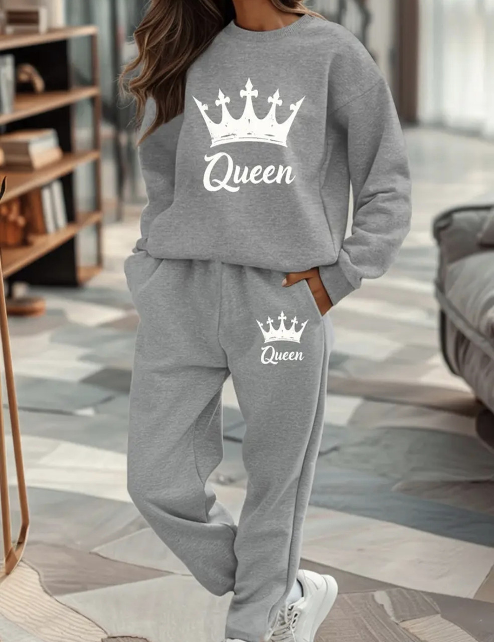 Теплий жіночий костюм з  принтом " Queen", фото 1