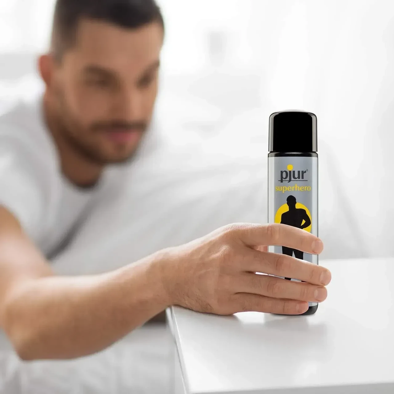 Пролонгатор-гель чоловічий на водній основі Pjur Superhero Glide 100 мл Люксембург