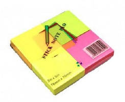 Папір з липким шаром 76х76  неон