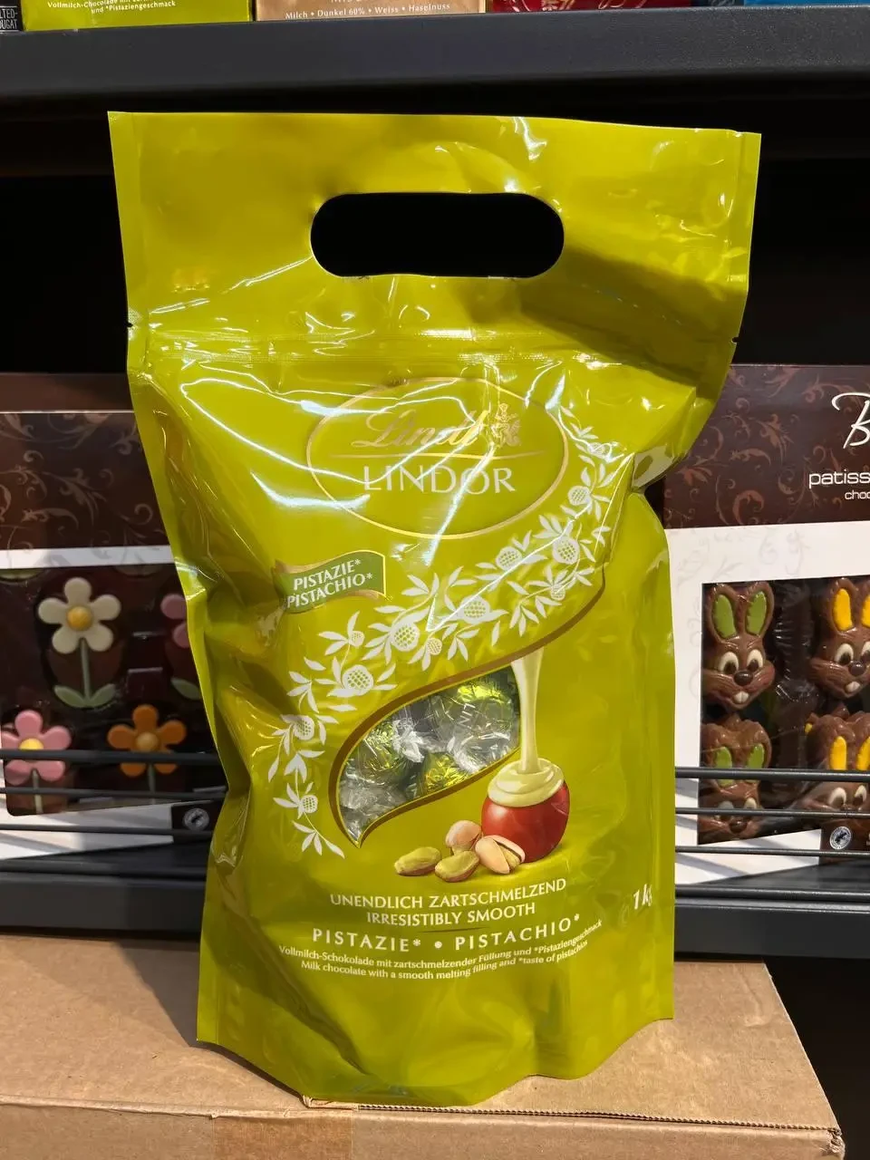 Цукерки з фісташкою Lindt Lindor "Pistachio" 700 г Швейцарія, фото 1