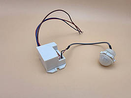 Датчик руху 20 mm. PRIME-PIR-IN-360-230V-MULTI (56x33mm, 800W, IP65)