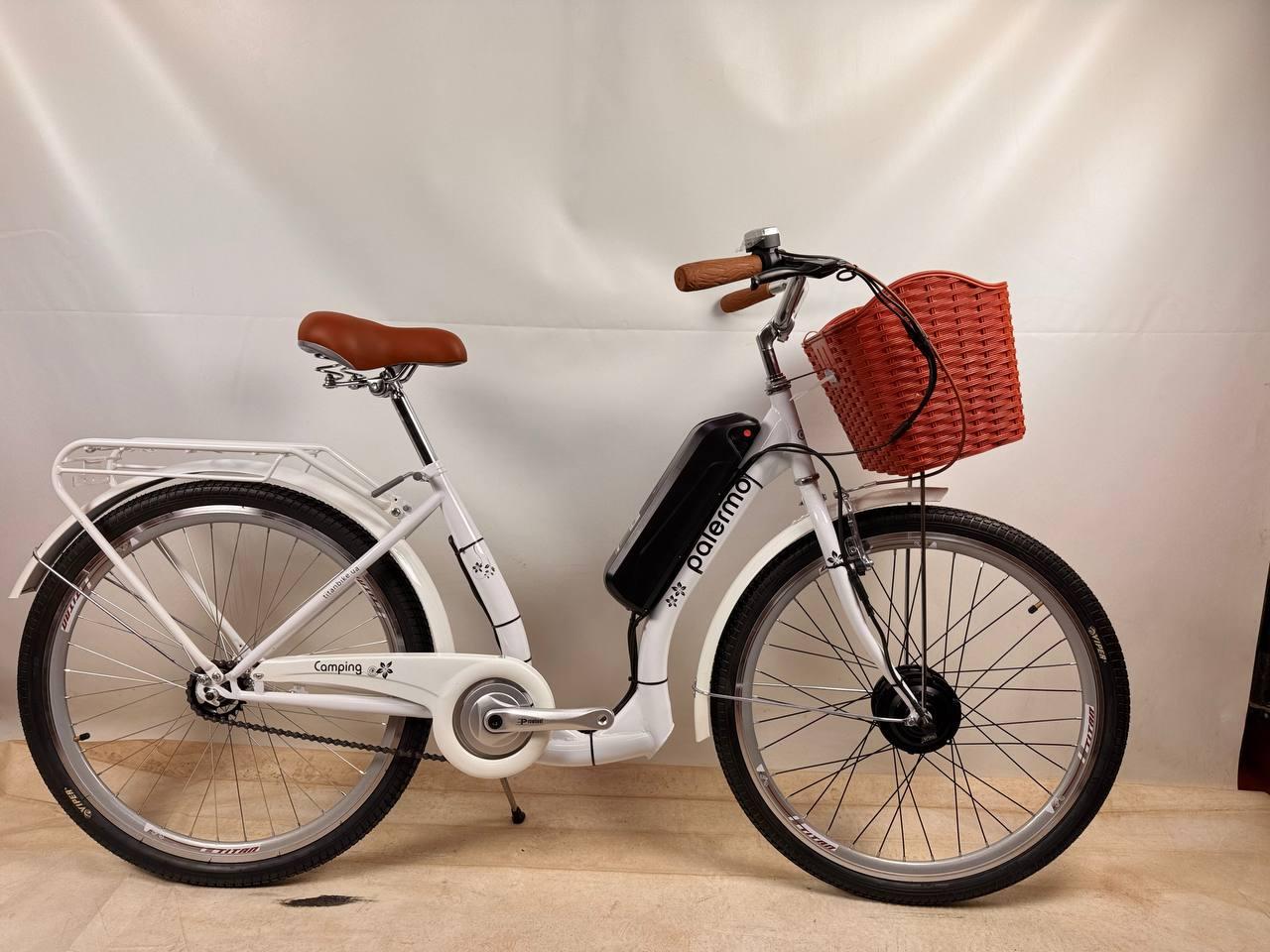 Велосипед з Е-комплектом 26" Cross Palermo білий 36В 350Вт 10 Ah/ Мотор MXSUS/ з кошиком та багажником