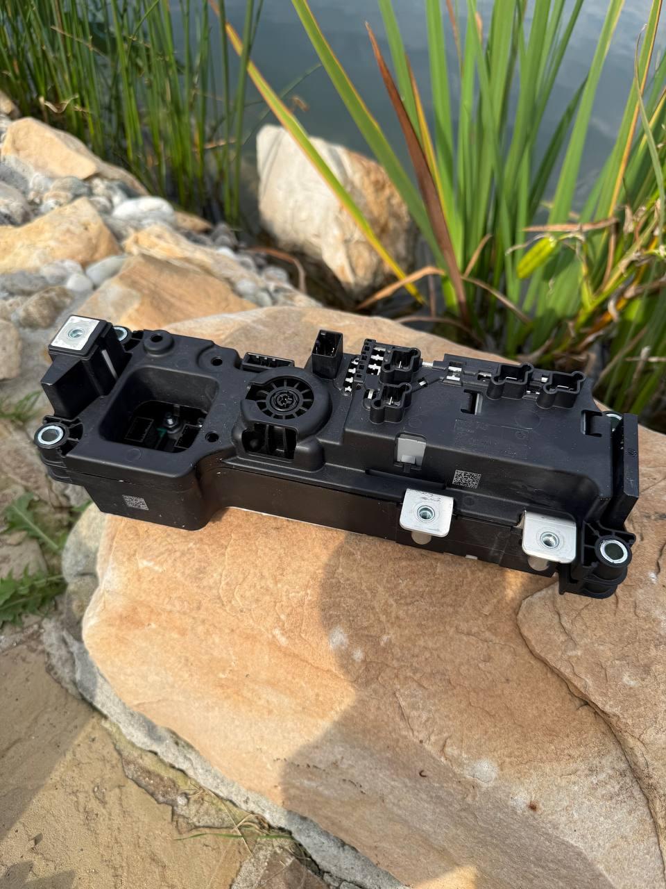 Модуль керування зарядкою батареї VW ID4  11K 915 183 C, фото 1