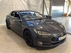 Tesla Model S 70D