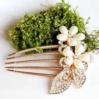 Гребінь для зачіски з перламутровими квітами