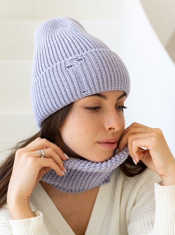 Жіноча в’язана шапка і хомут набір 1 вовна 20%  з відворотом Блакитний