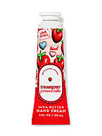 Крем для рук Bath and Body Works Strawberry Pound Cake