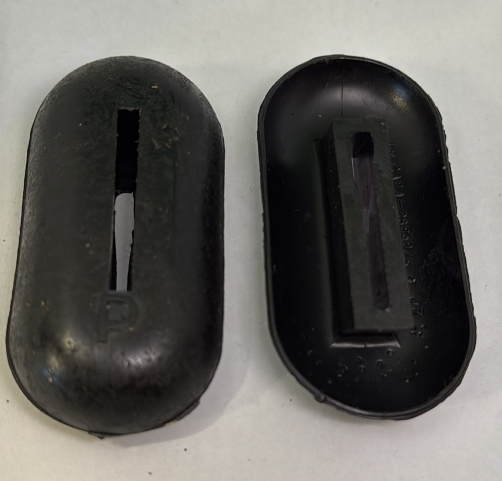 Ущільнювач кронштейна 2101 заднього бампера (пара) OEM, фото 1