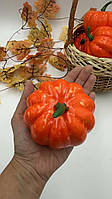 Декоративний гарбуз 8,5см оранжевий (1 шт)