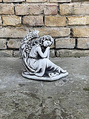 Фігура Ангел з крилами, сумуючий Ангел, Ангел з арт-бетону на могилу 25 см