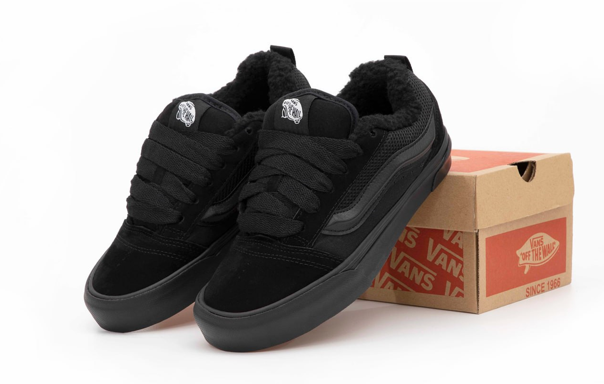 Зимові кеди Vans Knu Skool Black Winter чорні на хутрі Ванс КНУ замшеві чоловічі жіночі унісекс, фото 1