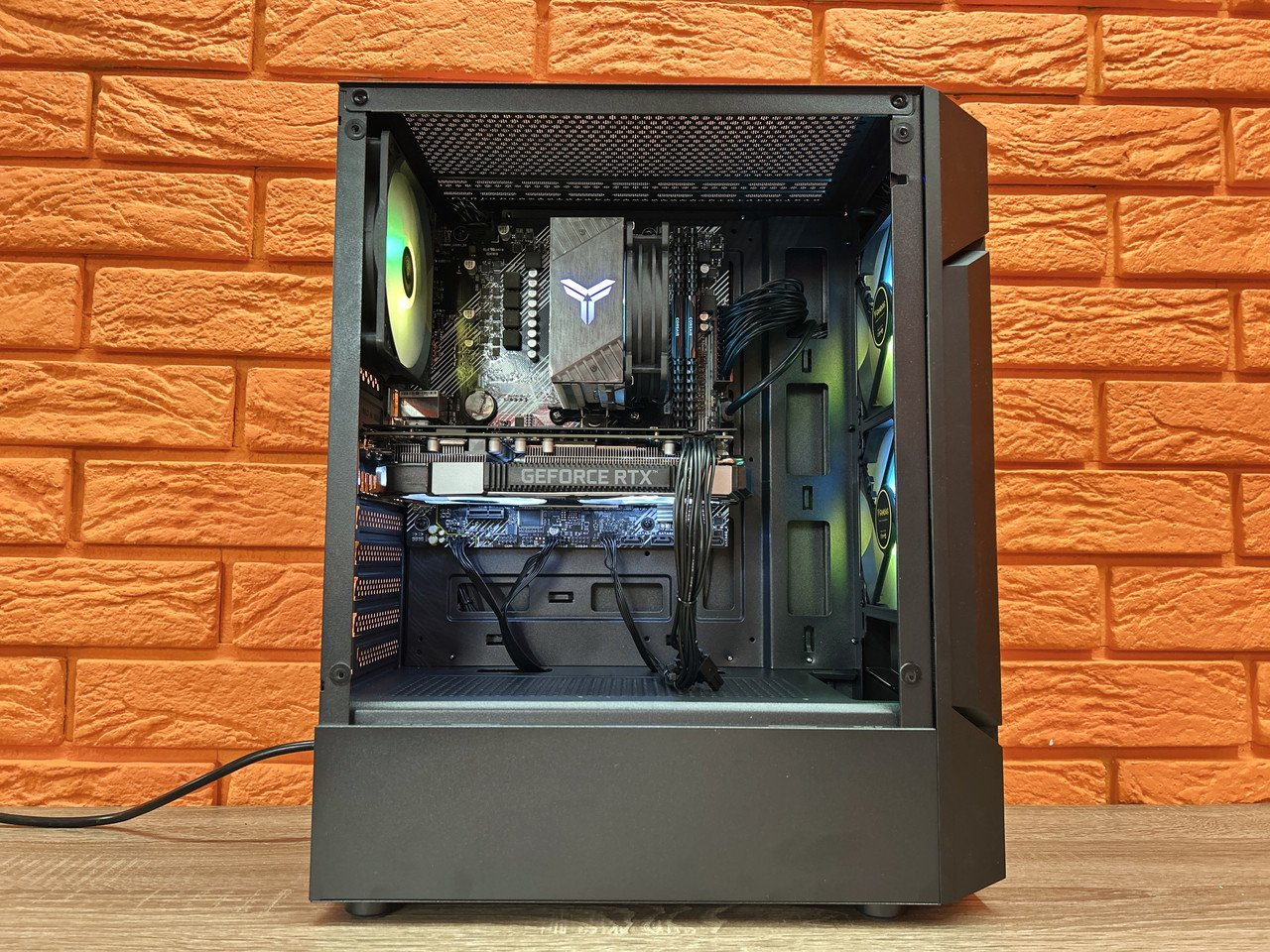 Ігровий комп'ютер GAMDIAS AURA GC7, Intel Core i7-7700 4.2ГГц, DDR4 16ГБ, NVME 512ГБ, RTX 2060 Super 8ГБ NEW