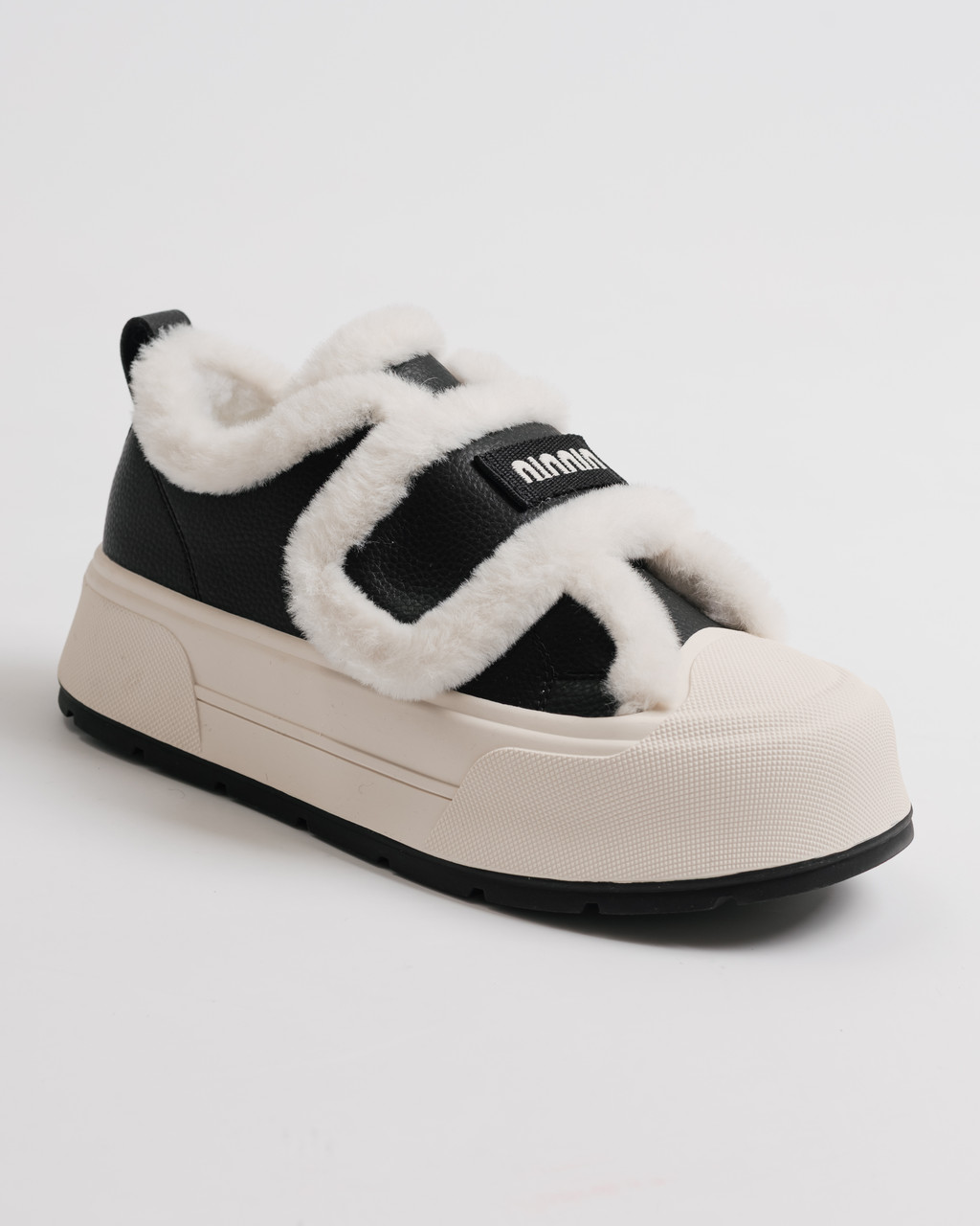 Зимові черевики на платформі Melanda 581107 чорно-білі шкіра хутро