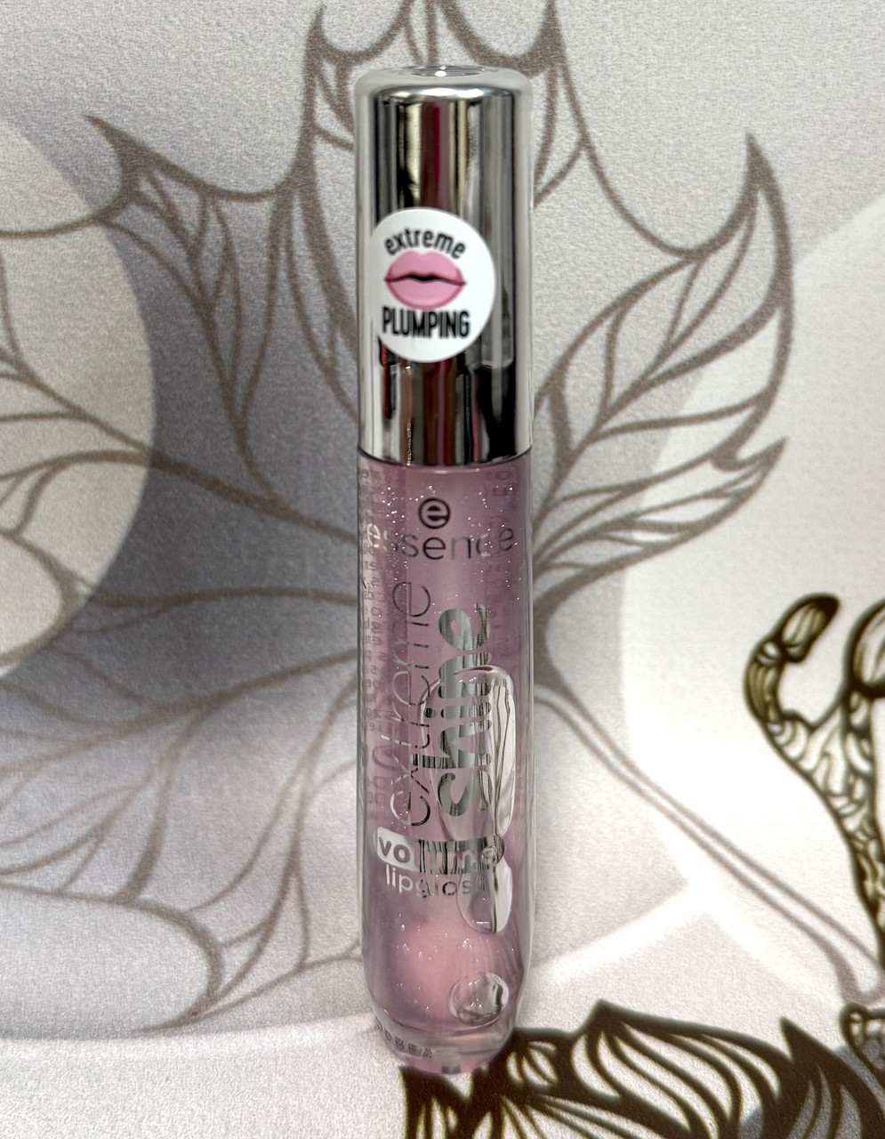 Блиск для об'єму губ сильного сяйва Essence Extreme Shine Volume Lipgloss