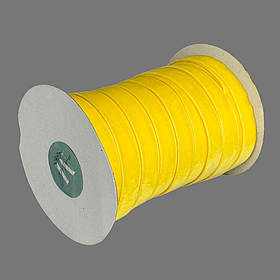 Оксамитова стрічка 1,5 см х 50 ярдів Жовтий Marill (D00815-15)