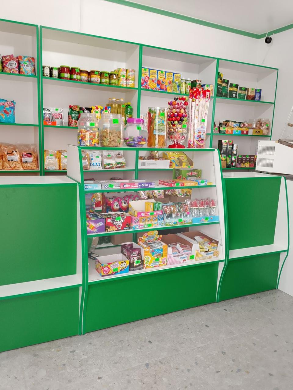 Вітрина торговельна з ДСП "КОМБІ" КВ-110 110х90х45см