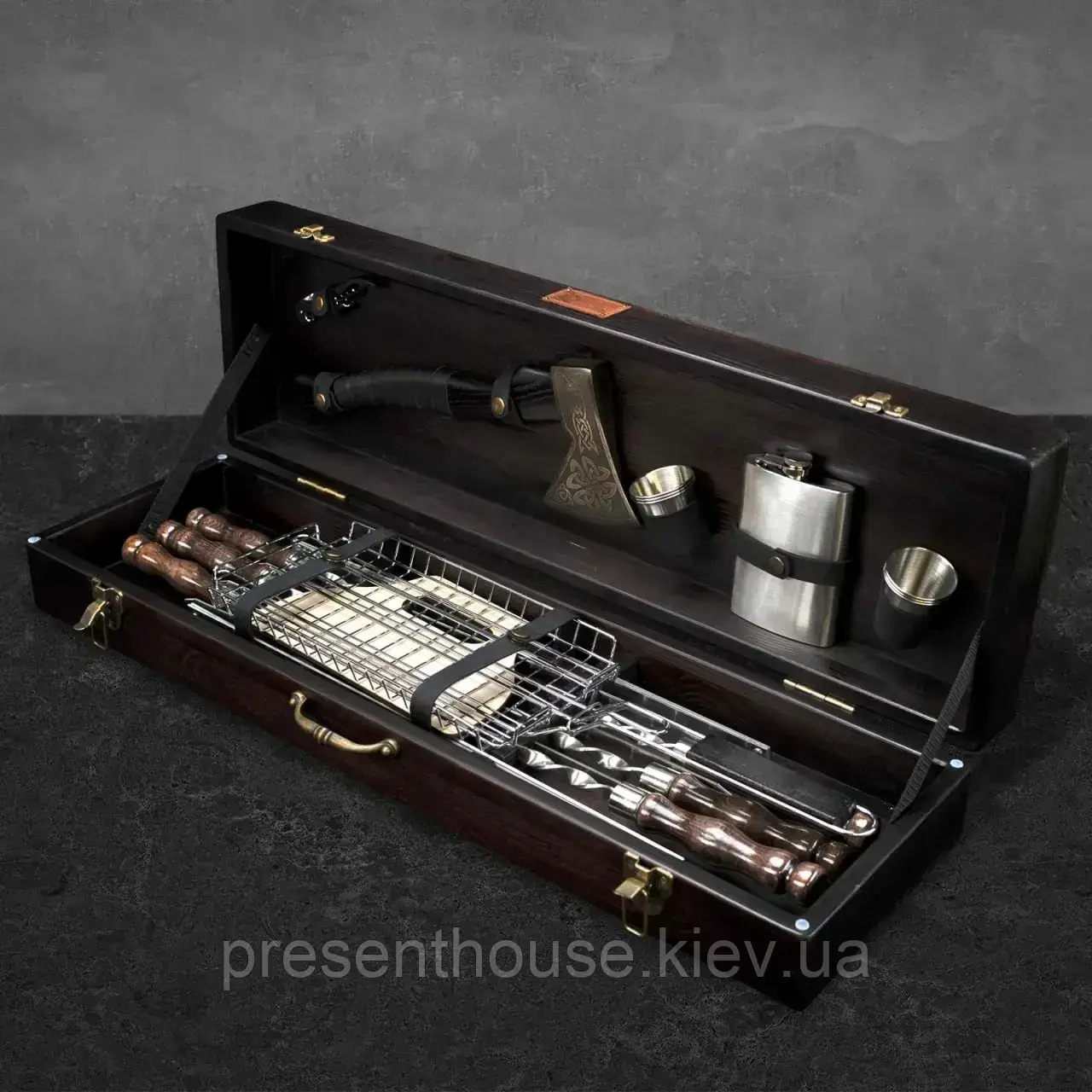 Подарунковий набір шампурів «Снотра» у дерев'яному кейсі – 19 предметів для ідеального відпочинку, фото 1