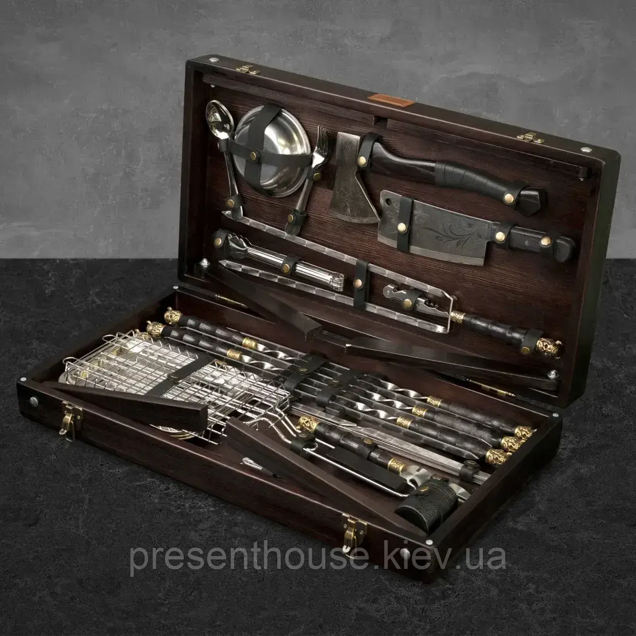 Набір шампурів "Серце Вікінга" – 39 предметів у дерев'яному кейсі з кейсом-трансформером, фото 1