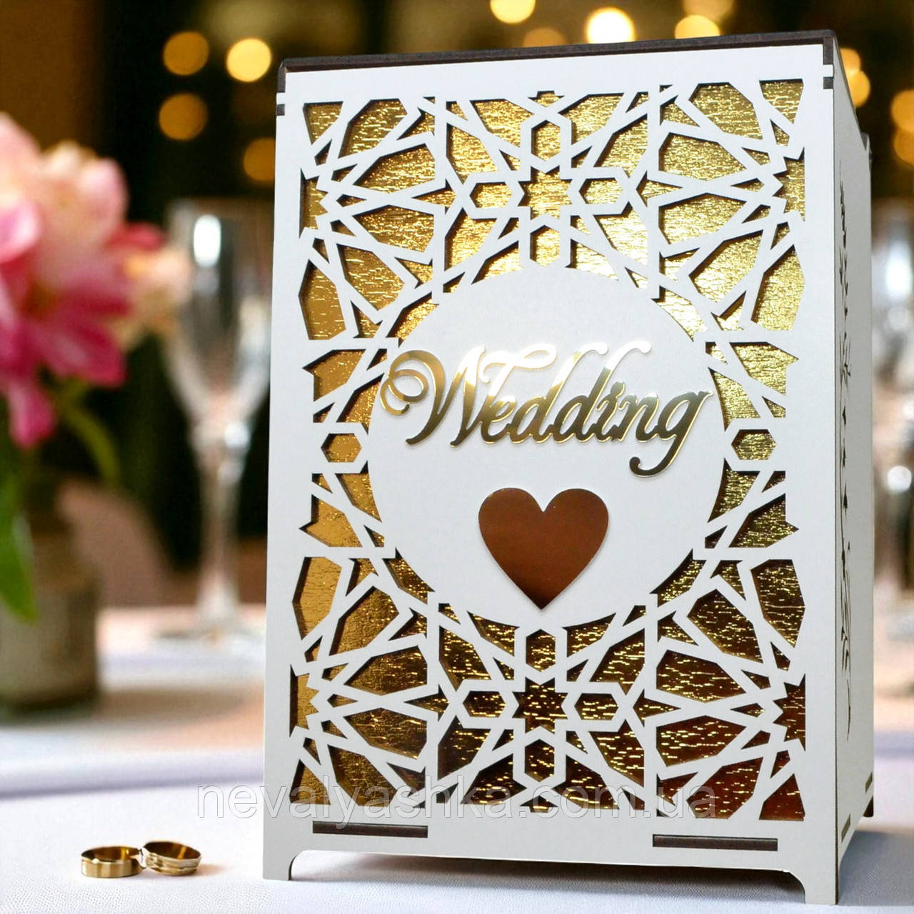 Дерев'яна Коробка на Весілля 26х18х18 см Золота Весільна Скарбниця Wedding Коробочка для Грошей і Конвертів Скриня Скарбничка, фото 1