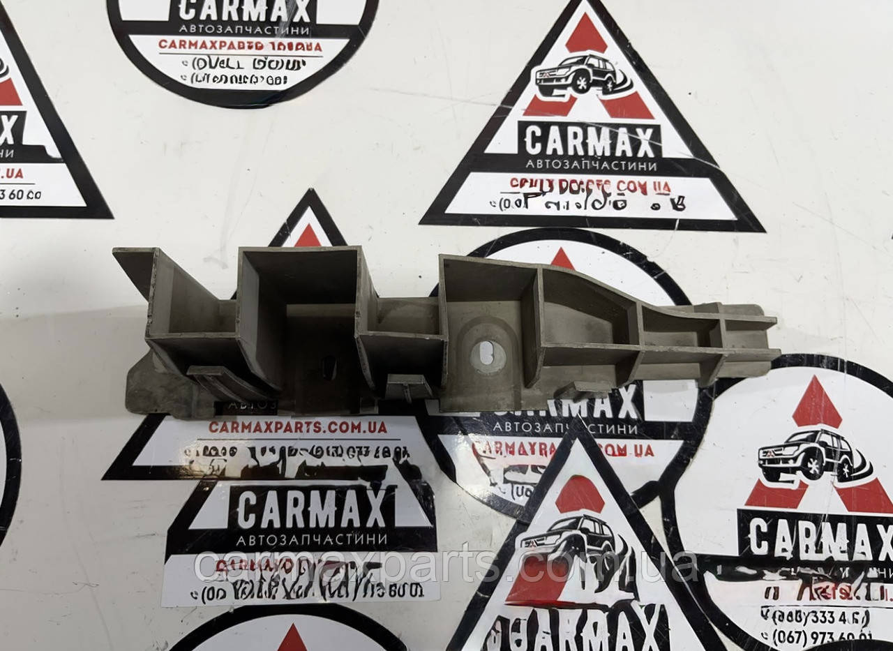 Кронштейн кріплення фари ПРАВИЙ LAND ROVER FREELANDER 96-06 DPN100200, фото 1