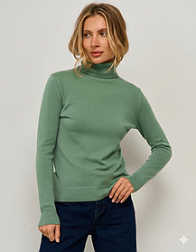 Оливковий жіночий трикотажний гольф