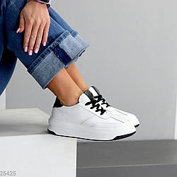 Молодіжні білі кросівки натуральна шкіра з перфорацією