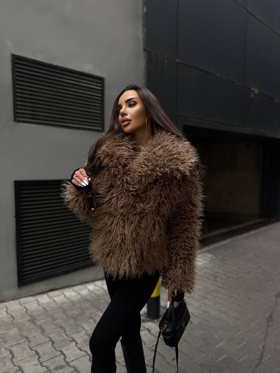 Шуба в стилі Zara із об'ємного штучного хутра, фото 1