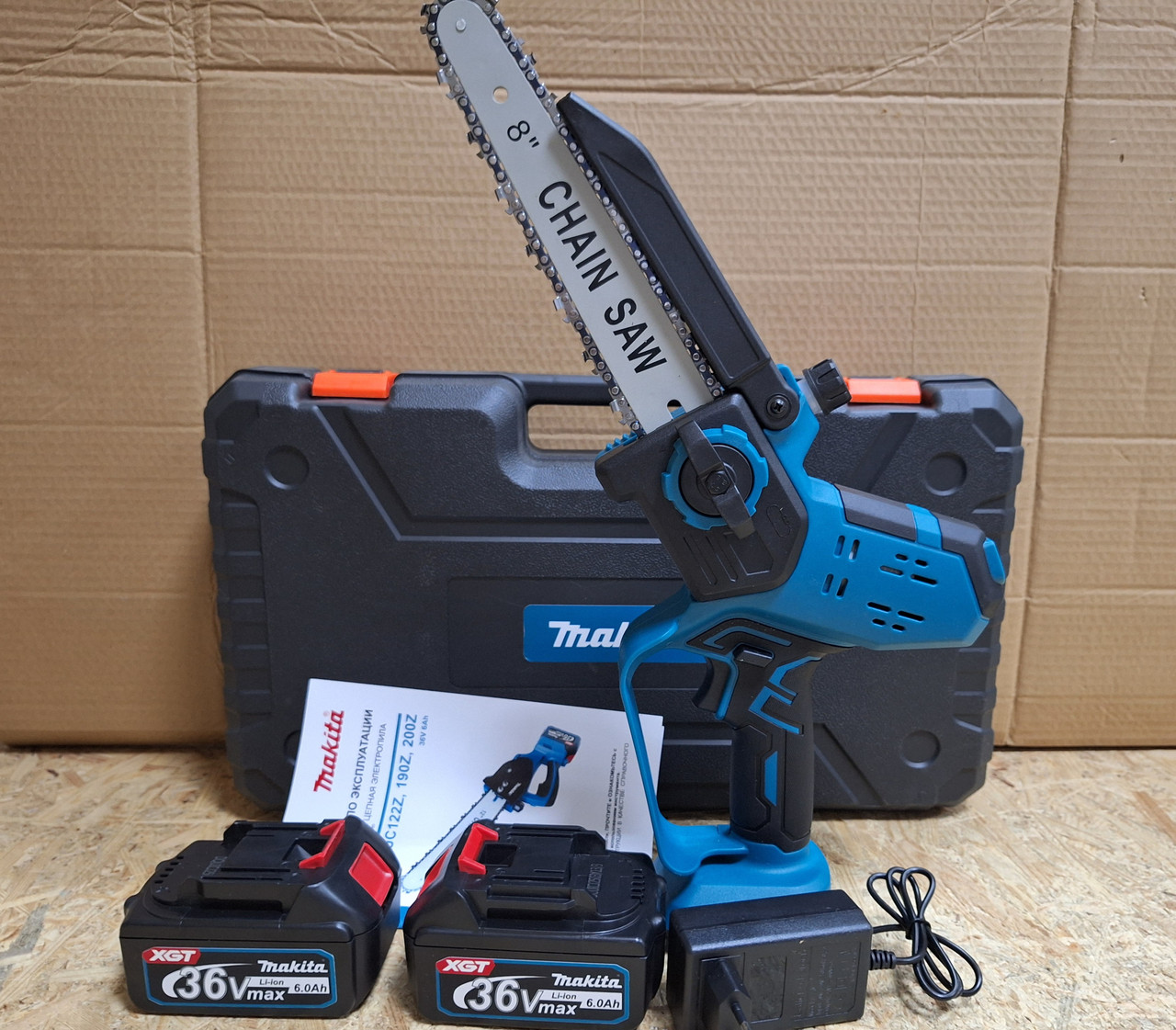 Акумуляторна мініпила Makita DUC190Z 36 V, 5 Аh Шина 20 см. З індикатором, З автоматичним змащенням ланцюга.