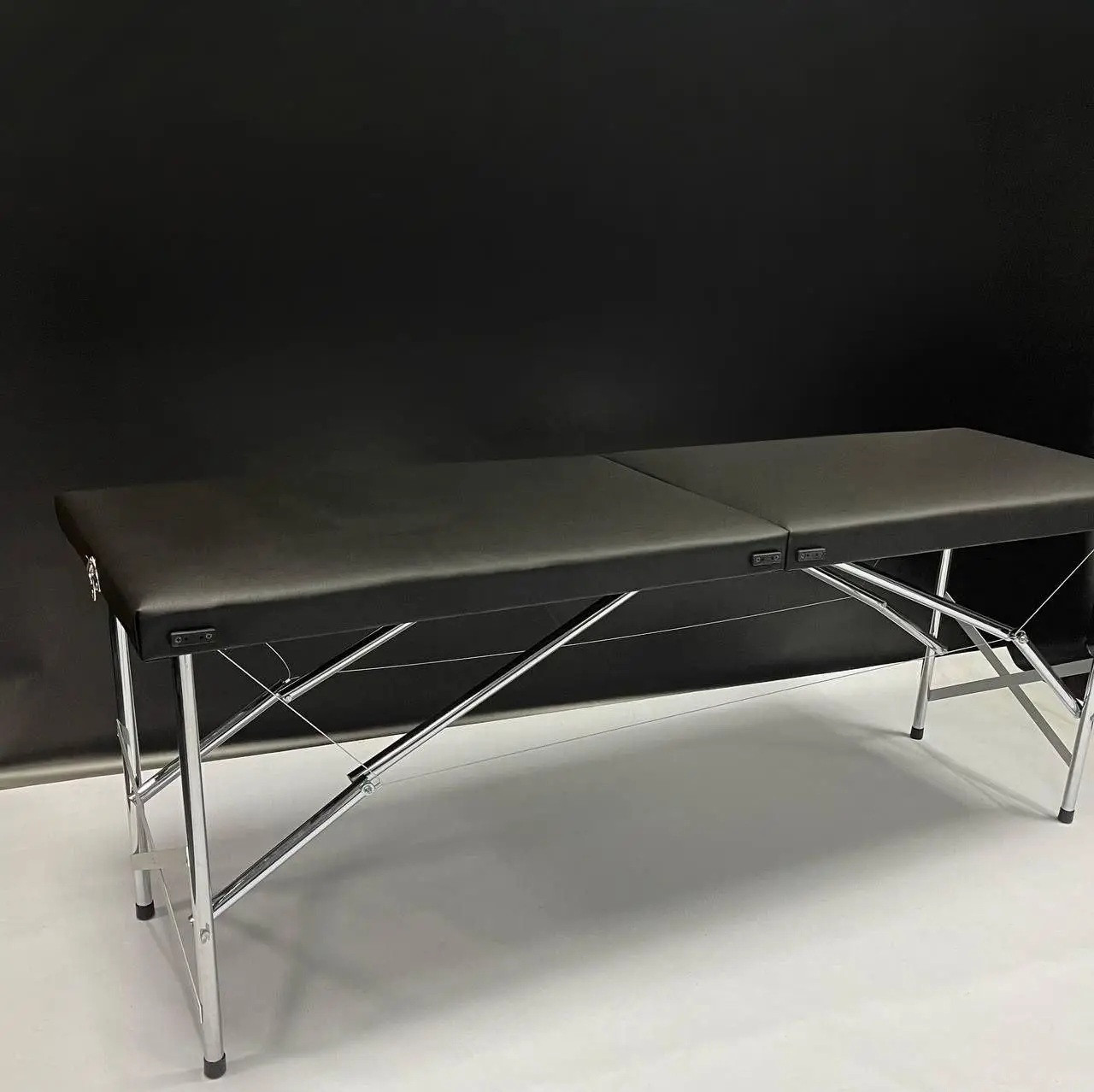 Кушетка косметологічна автомат "Комфорт" - чорна еко-шкіра, для вій, для бровиста, для шугарингу масажу, фото 1