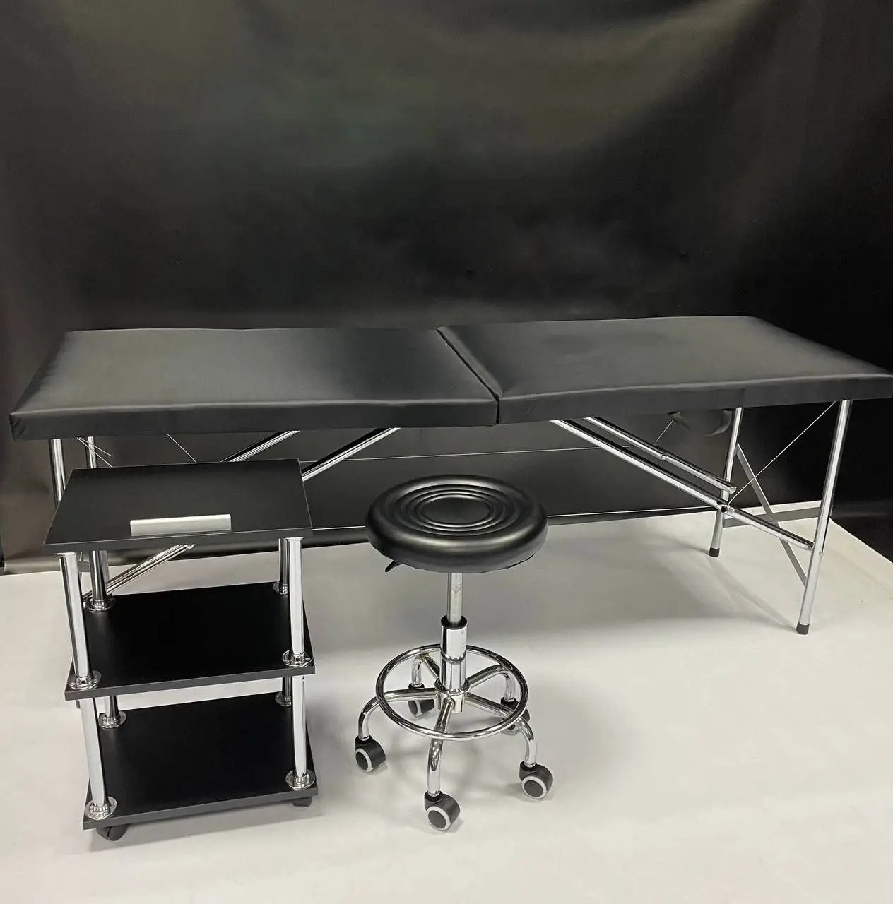 Стартовий набір косметолога "Стандарт" чорний: Кушетка косметологічна , Стілець без спинки, Етажерка для майстра, фото 1