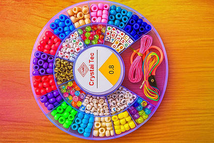 Дитячий набір для творчості створення шарм-браслетів із фурнітурою, Набір із бісеру та намистин номер 87, фото 1