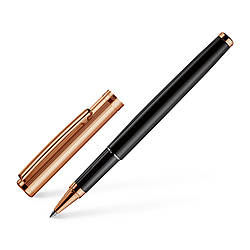 Ручка ролер OttoHutt серії Design 01 Rollerball Thread guilloché Black Rosegold, корпус чорний, 941352