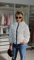 Жіноча куртка; Колір молоко чорний бежевий; Розмір 42/46 48/52 ;