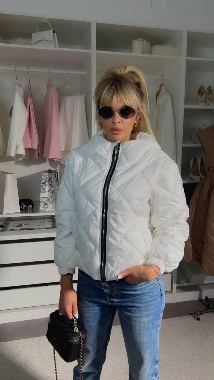 Жіноча куртка; Колір молоко чорний бежевий; Розмір 42/46 48/52 ;, фото 1