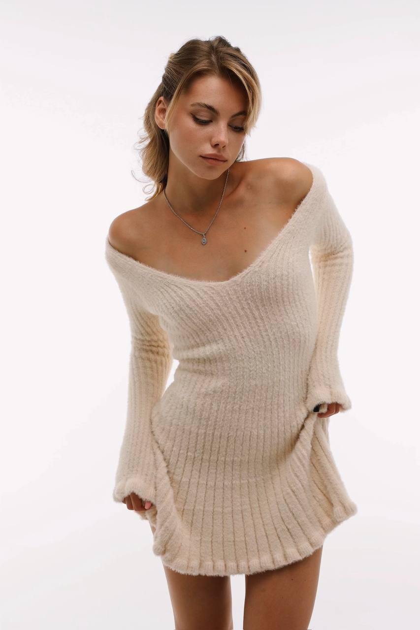 Ніжна жіноча міні сукня із мʼякого трикотажу Smm9482