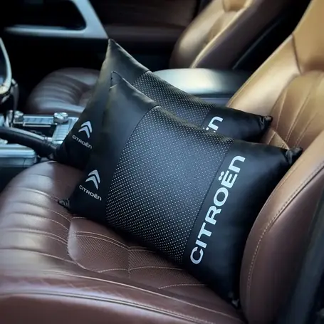 Подушки під спину з логотипом авто